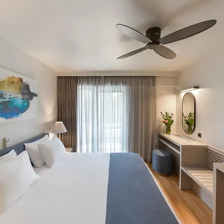 Blazer Hotel 4*