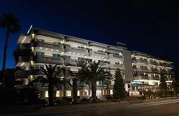 Blazer Hotel Atenas