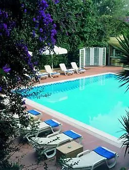 Blazer Hotel 4*